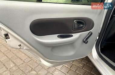 Седан Renault Clio 2008 в Днепре