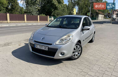 Хэтчбек Renault Clio 2009 в Буске
