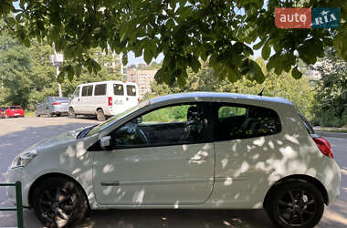 Хэтчбек Renault Clio 2013 в 