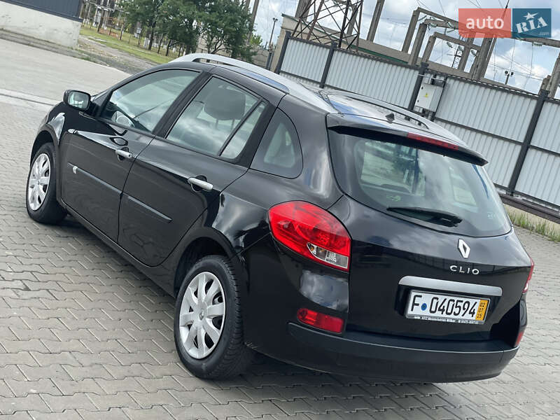 Хэтчбек Renault Clio 2008 в Луцке