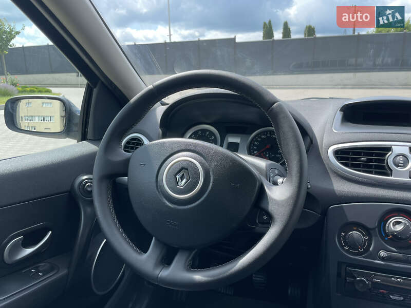 Хэтчбек Renault Clio 2008 в Луцке