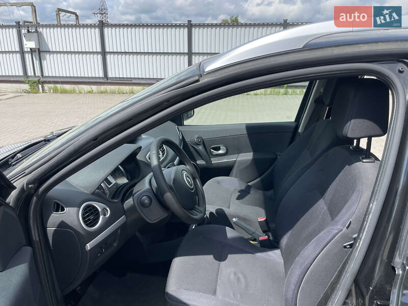 Хэтчбек Renault Clio 2008 в Луцке