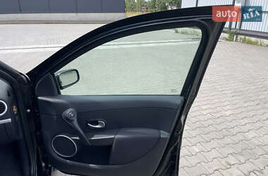 Хэтчбек Renault Clio 2008 в 