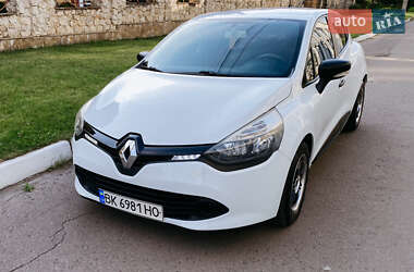 Хетчбек Renault Clio 2013 в 