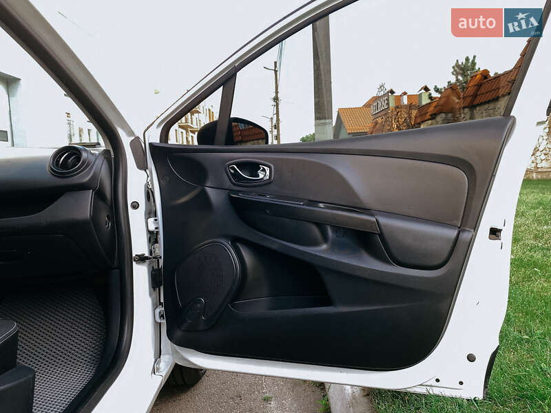 Хэтчбек Renault Clio 2013 в Ровно