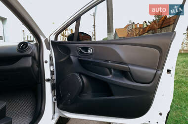 Хетчбек Renault Clio 2013 в 