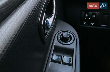 Хетчбек Renault Clio 2013 в 