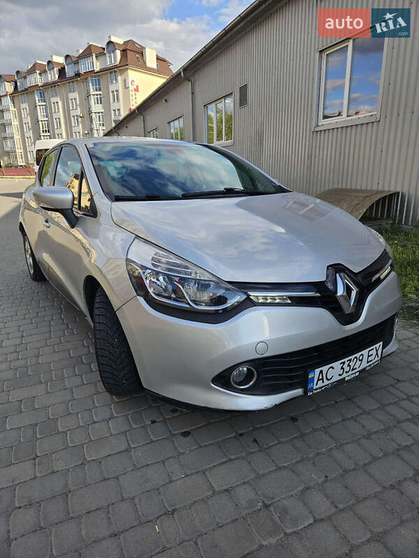 Хэтчбек Renault Clio 2012 в Луцке