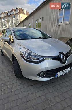 Хэтчбек Renault Clio 2012 в 