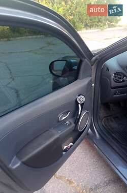 Универсал Renault Clio 2011 в 
