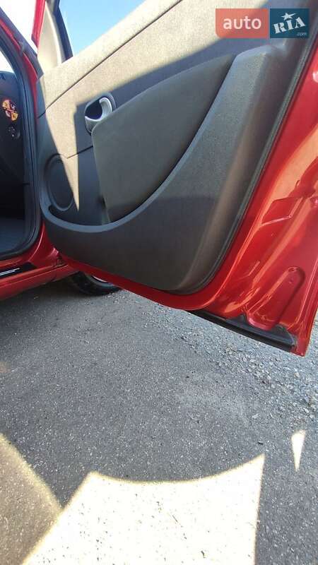Хэтчбек Renault Clio 2007 в Харькове фото 25 Хэтчбек Renault Clio 2007 в Харькове