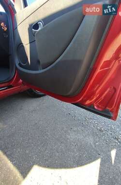 Хэтчбек Renault Clio 2007 в 