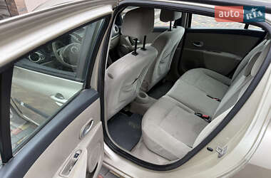 Хэтчбек Renault Clio 2007 в 