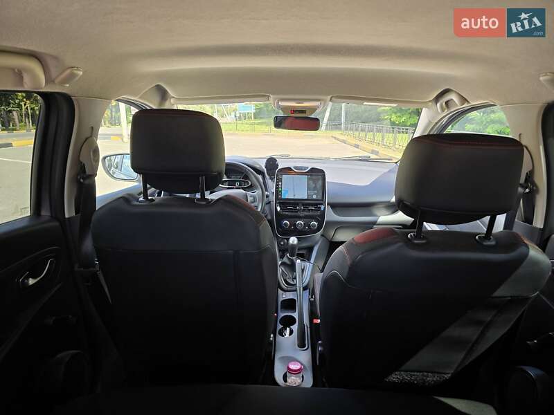 Универсал Renault Clio 2015 в Киеве