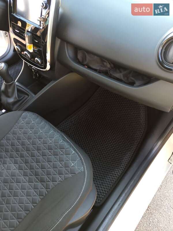 Универсал Renault Clio 2015 в Херсоне