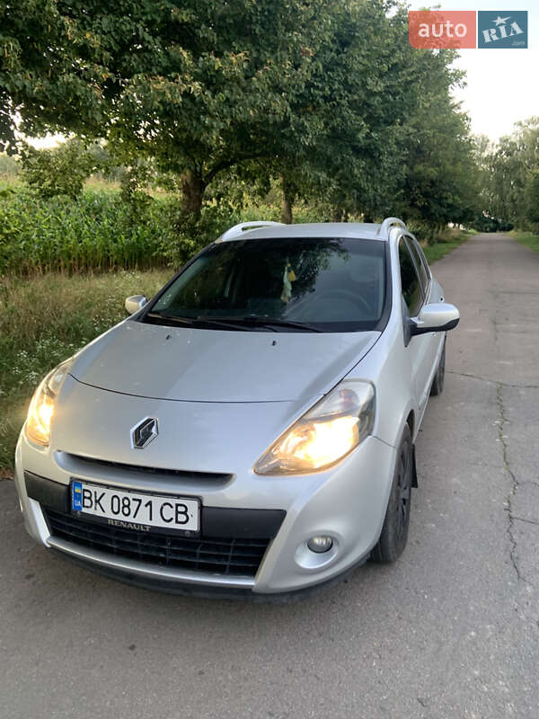 Универсал Renault Clio 2012 в Ровно