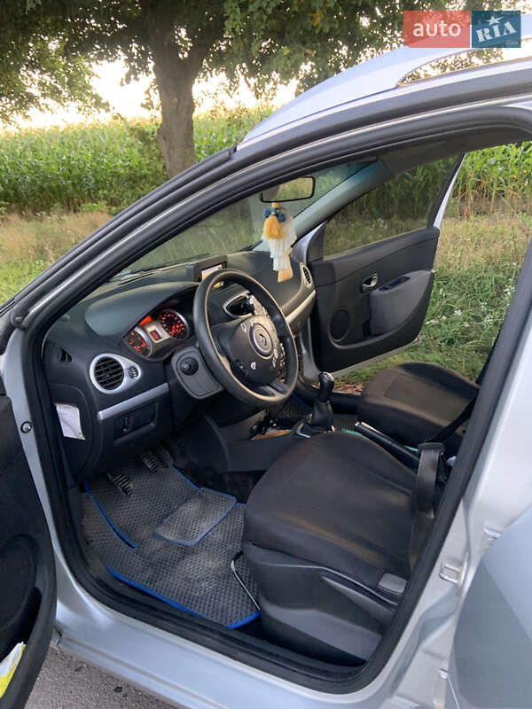 Универсал Renault Clio 2012 в Ровно