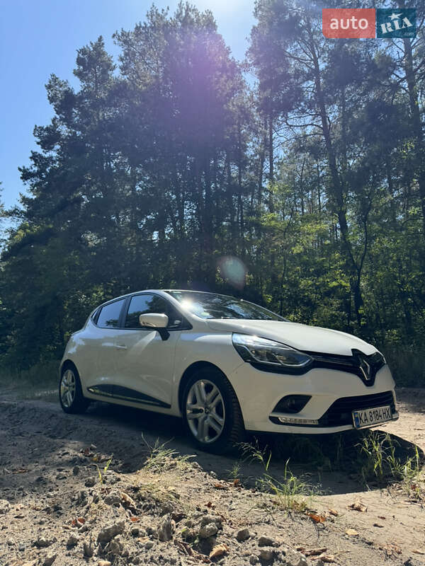 Хэтчбек Renault Clio 2016 в Кобеляках