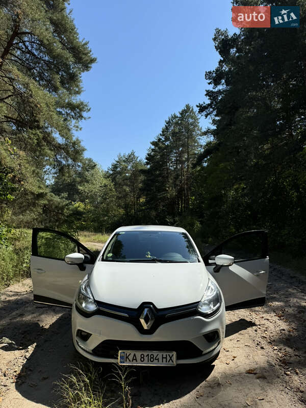 Хэтчбек Renault Clio 2016 в Кобеляках