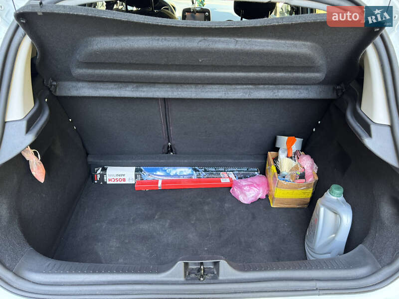 Хэтчбек Renault Clio 2016 в Кобеляках