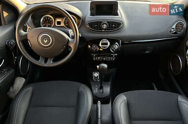 Хэтчбек Renault Clio 2012 в 