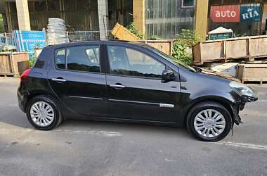 Хетчбек Renault Clio 2011 в Києві