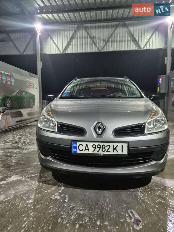Хэтчбек Renault Clio 2009 в Черкассах