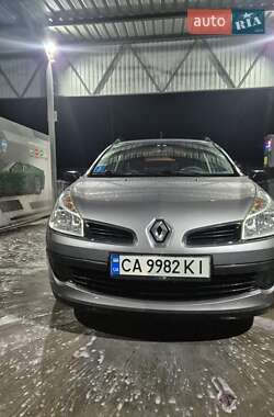 Хэтчбек Renault Clio 2009 в 