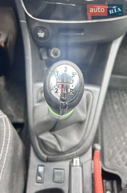 Хэтчбек Renault Clio 2013 в 