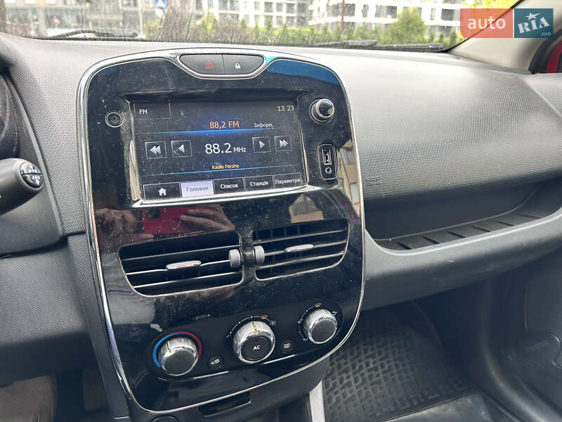 Хэтчбек Renault Clio 2013 в Львове