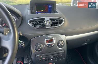 Универсал Renault Clio 2011 в 