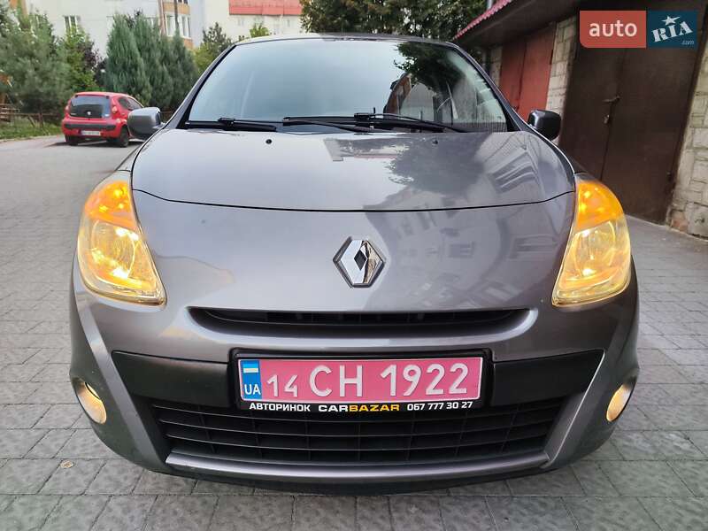 Хэтчбек Renault Clio 2011 в Львове