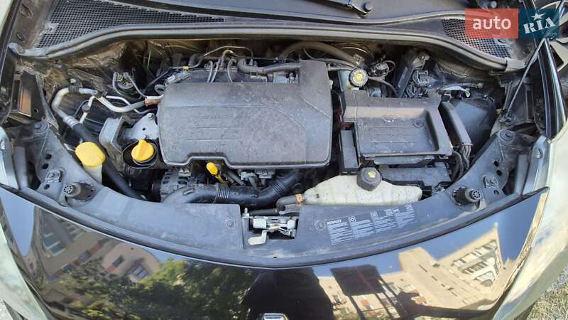 Хэтчбек Renault Clio 2009 в Тернополе фото 12 Хэтчбек Renault Clio 2009 в Тернополе