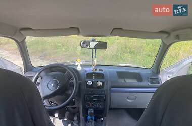 Седан Renault Clio 2006 в 