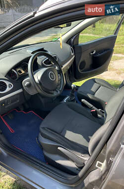 Универсал Renault Clio 2012 в 