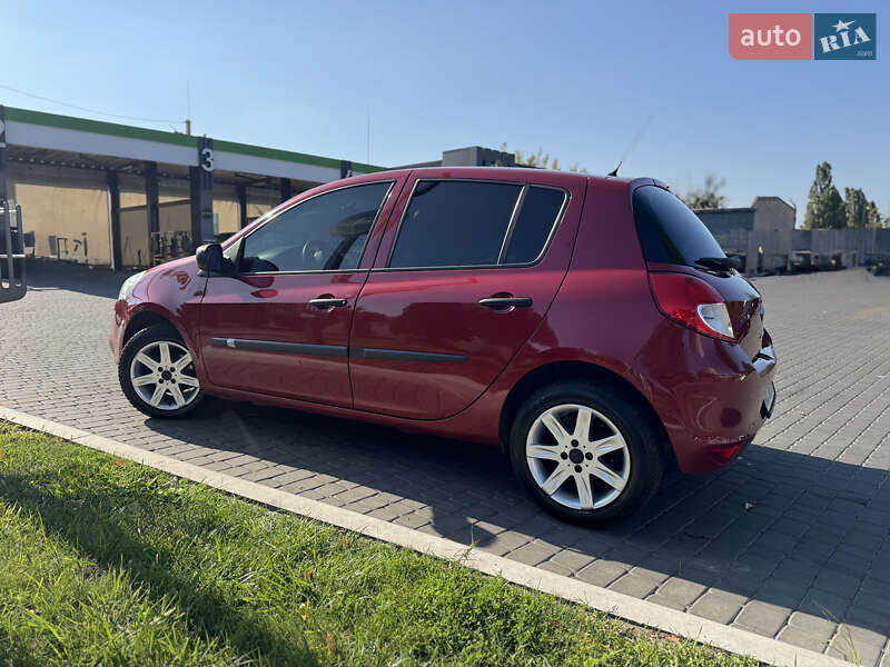 Хэтчбек Renault Clio 2009 в Харькове фото 4 Хэтчбек Renault Clio 2009 в Харькове