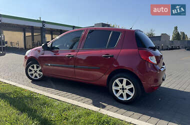 Хэтчбек Renault Clio 2009 в 