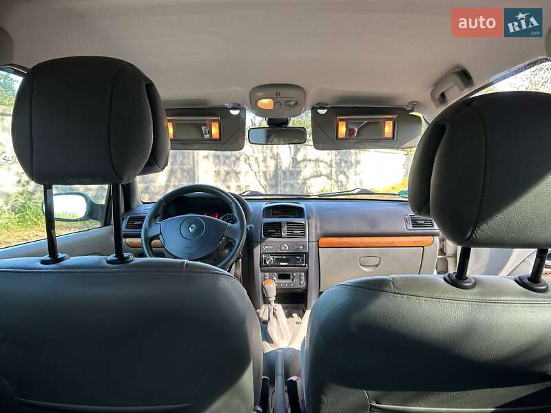 Хэтчбек Renault Clio 2004 в Киеве фото 21 Хэтчбек Renault Clio 2004 в Киеве