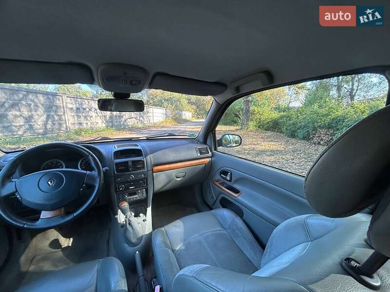 Хэтчбек Renault Clio 2004 в Киеве фото 22 Хэтчбек Renault Clio 2004 в Киеве