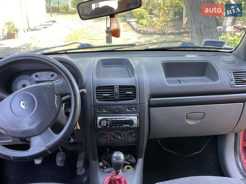 Седан Renault Clio 2007 в Кривому Розі