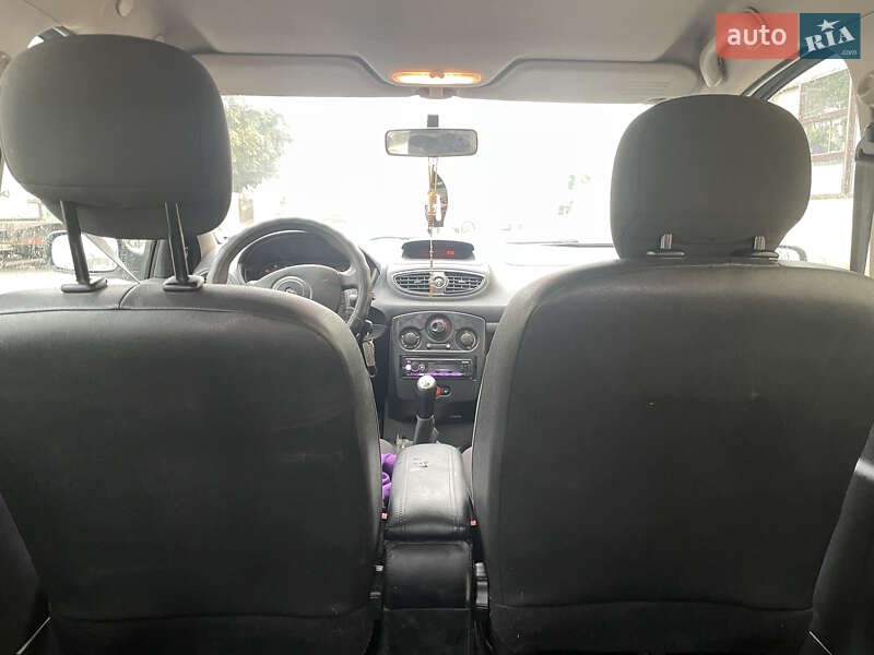Хэтчбек Renault Clio 2008 в Жовкве
