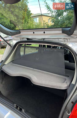 Хетчбек Renault Clio 2006 в 