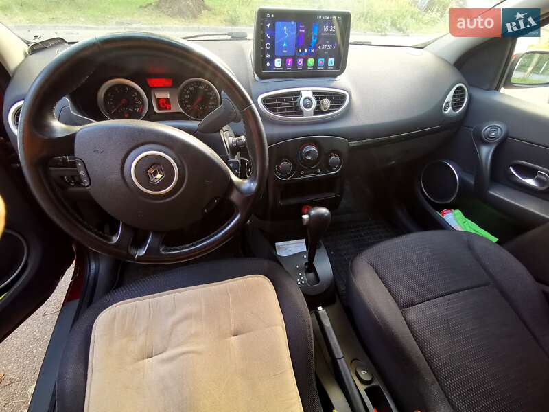 Хэтчбек Renault Clio 2007 в Киеве
