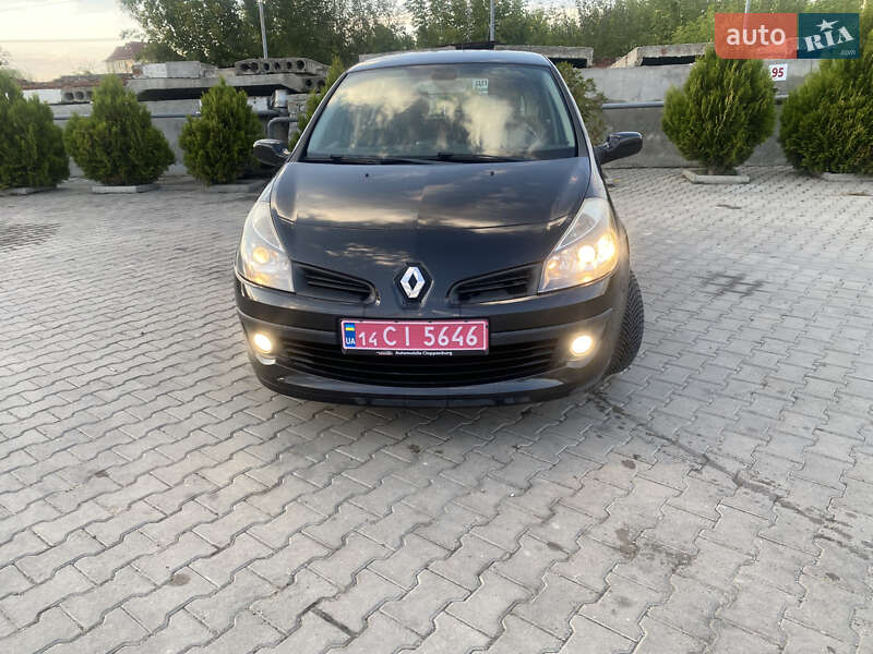 Хэтчбек Renault Clio 2008 в 