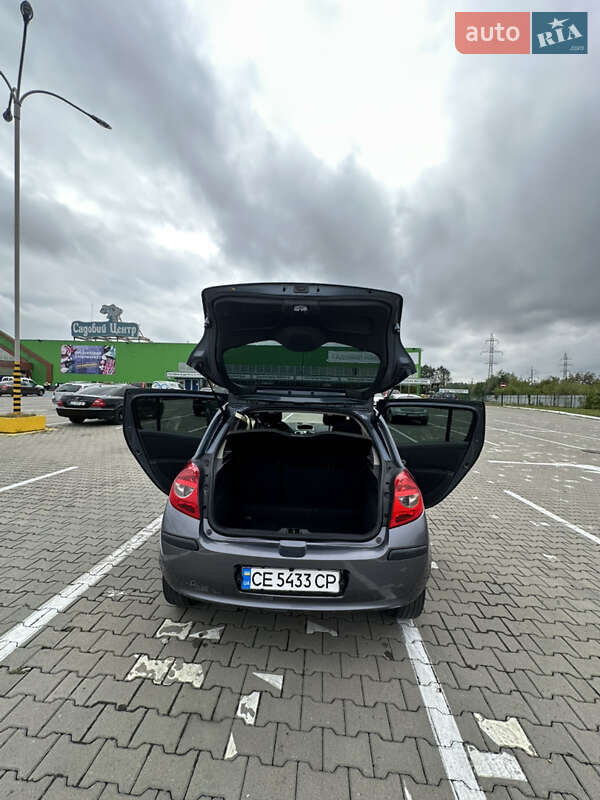 Хэтчбек Renault Clio 2007 в Черновцах