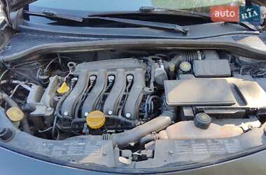 Хэтчбек Renault Clio 2007 в 