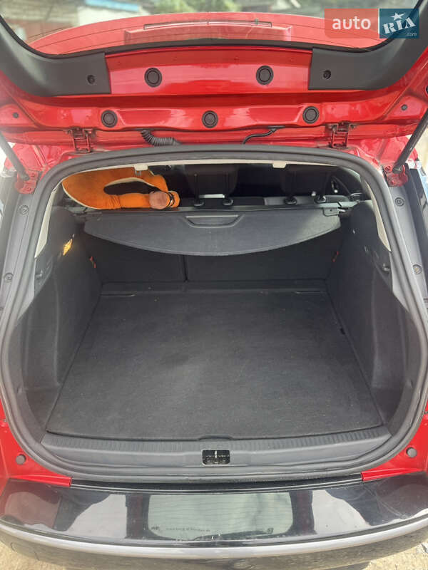 Универсал Renault Clio 2014 в Новояворовске
