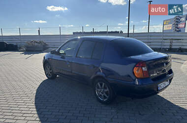 Хетчбек Renault Clio 2003 в 