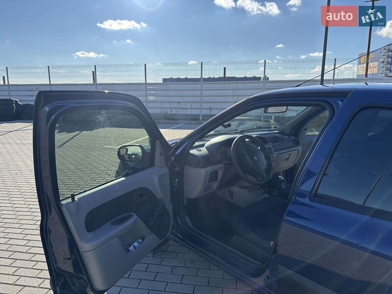 Хэтчбек Renault Clio 2003 в Львове