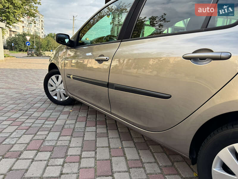 Хетчбек Renault Clio 2008 в Рівному